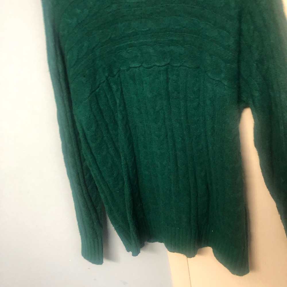 St. John's Bay Forest Green Cable Knit Sweater